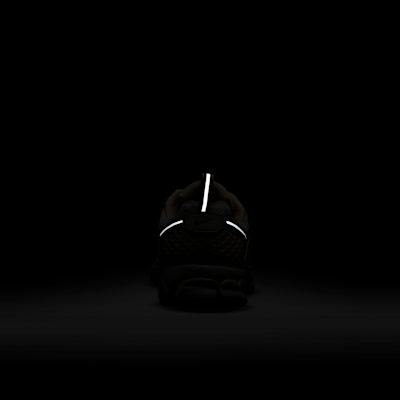 Nike Vomero 5 大童反光裝飾鞋款