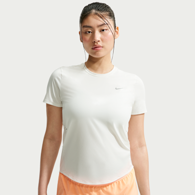Nike Swift Dri-FIT Kısa Kollu Kadın Koşu Üstü