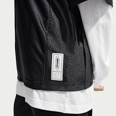 Nike Sportswear Büyük Kesimli Kadın Forması görsel 6