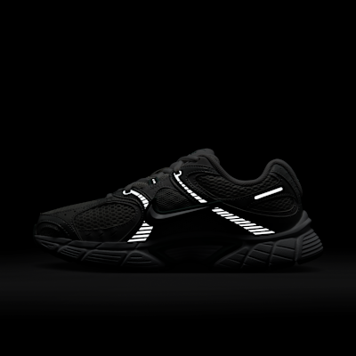 Tenis con detalles reflejantes para mujer Nike V5 RNR