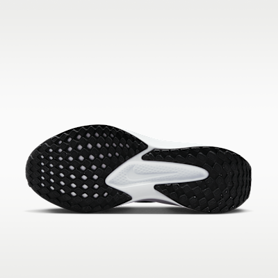 Γυναικεία παπούτσια για τρέξιμο σε δρόμο Nike Quest 6