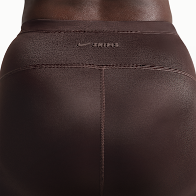 Leggings de tiro alto de 43 cm con cordón de ajuste para mujer NikeSKIMS Shine