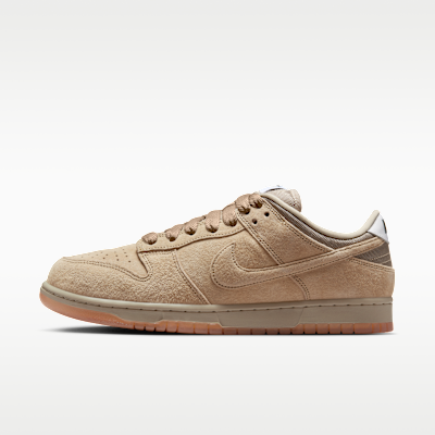 Nike SB Dunk Low Pro B Skate Shoes