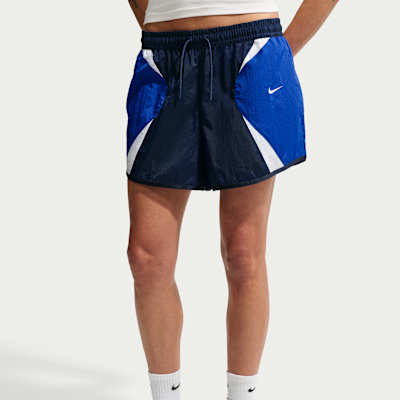 Nike Sportswear Bol Kesimli Normal Belli Kadın Antrenman Şortu görsel 2