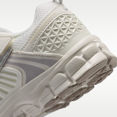 Nike Vomero 5 Little Kids' Shoes with Reflective Accents