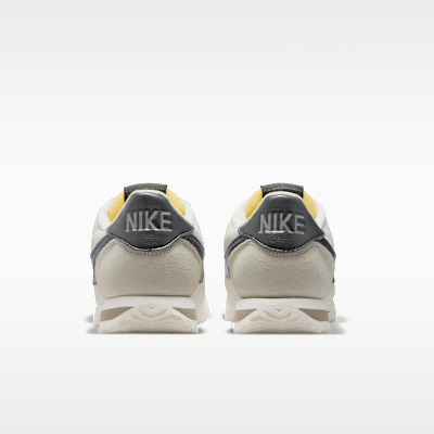 Nike Cortez Kadın Ayakkabısı görsel 6