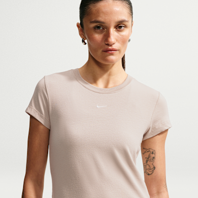 Nike Sportswear Chill Knit Kadın Tişörtü