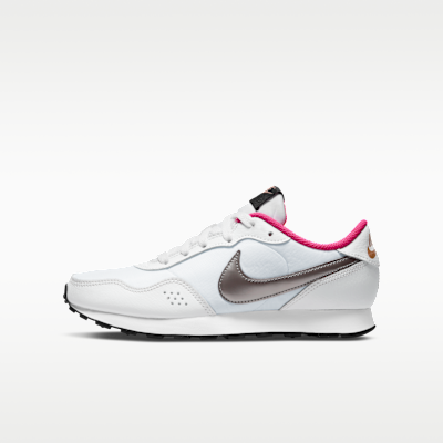 Nike MD Valiant