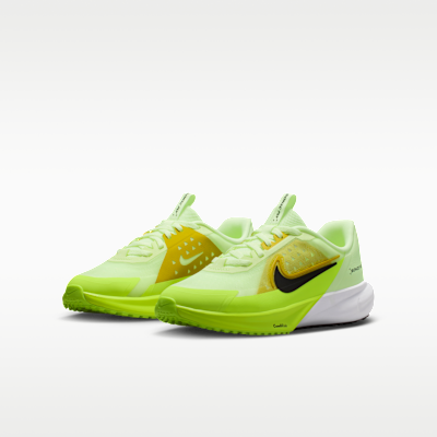 รองเท้าวิ่งเด็กโต Nike Sonic Fly