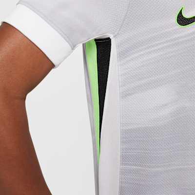 Koszulka piłkarska z krótkim rękawem dla dużych dzieci Nike Dri-FIT Vfl Wolfsburg Stadium 2025/2026 (wersja wyjazdowa) – replika