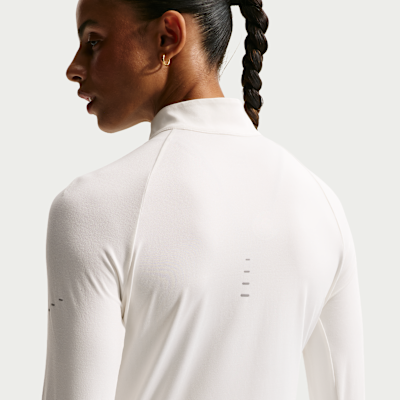 Nike Swift Dri-FIT UV Çeyrek Fermuarlı Kadın Koşu Üstü görsel 2