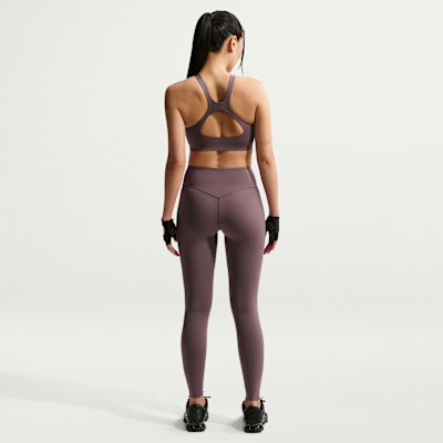 สปอร์ตบราผู้หญิงซัพพอร์ตระดับกลางเสริมฟองน้ำ Nike Universa