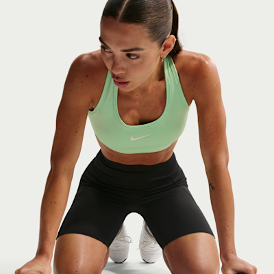 Nike Swoosh Orta Destekli Pedli Kadın Spor Sütyeni görsel 3