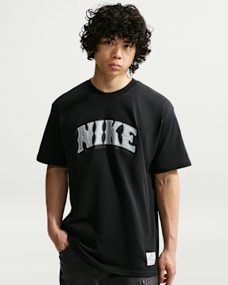 Женская футболка Nike Sportswear