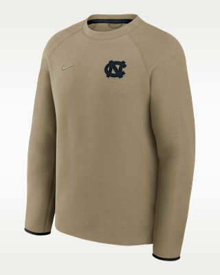 Мужские  North Carolina Tech Fleece Jordan Brand College Pullover Crew