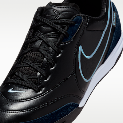 Nike Tiempo Streetgato Indoor/Court Low-Top Soccer Shoes