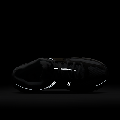 Nike Zoom Vomero 5 男鞋