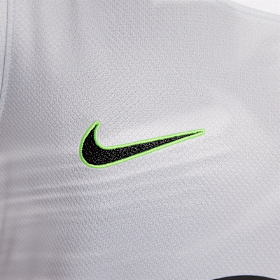 Koszulka piłkarska z krótkim rękawem dla dużych dzieci Nike Dri-FIT Vfl Wolfsburg Stadium 2025/2026 (wersja wyjazdowa) – replika