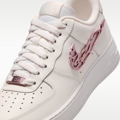 ナイキ エア フォース 1 ’07 LX ウィメンズシューズ