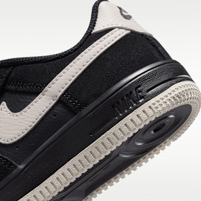 Nike Force 1 Low LV8 2 Younger Kids' Shoes