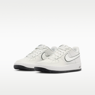 Nike Air Force 1 Older Kids' Shoes