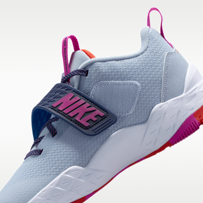 ナイキ チーム ハッスル D 12 ジュニア バスケットボールシューズ