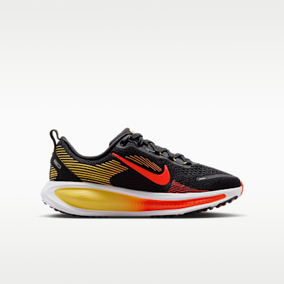 ナイキ ボメロ 18 ジュニア ロード ランニングシューズ