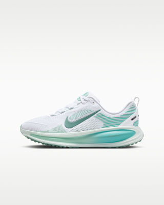 Детские кроссовки Nike Vomero 18 Big Kids' Road для бега
