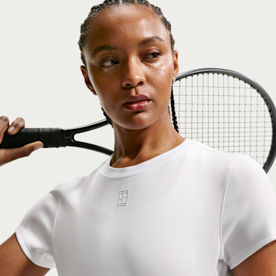 NikeCourt Advantage Dri-FIT Kısa Kollu Kadın Tenis Üstü görsel 3