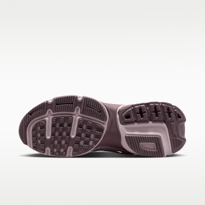 Tenis con detalles reflejantes para mujer Nike V2K Run