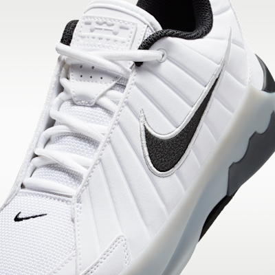 르브론 위트니스 9 주니어 농구화