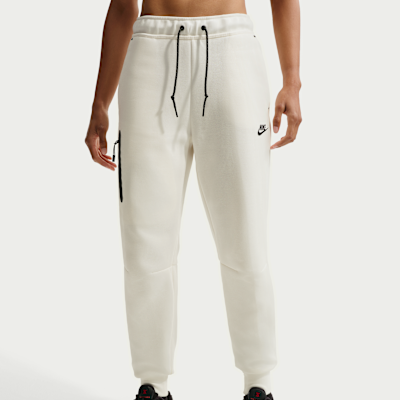 Nike Sportswear Tech Fleece Normal Belli Kadın Jogger'ı görsel 2