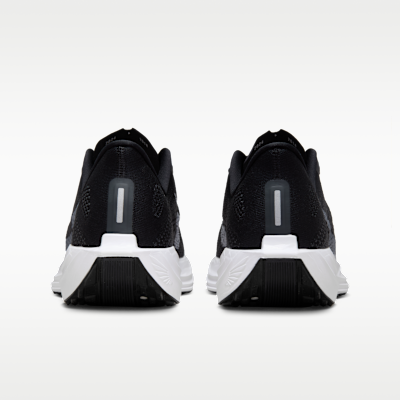 Chaussure de running sur route Nike Pegasus Plus pour homme