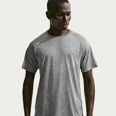 Nike Stride Dri-FIT ADV Kısa Kollu Erkek Koşu Üstü