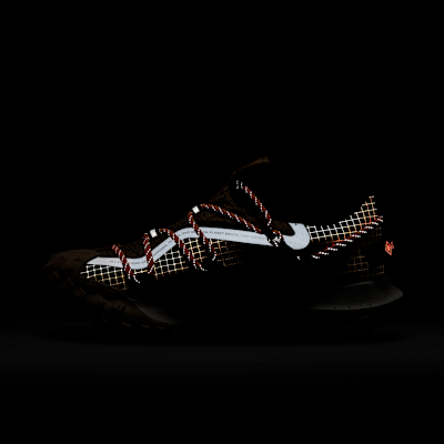 ナイキ ACG マウンテン フライ LOW GORE-TEX SE メンズシューズ