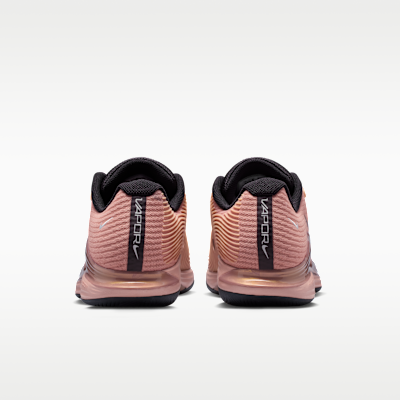 Nike Vapor 12 PRM Sert Kort Kadın Tenis Ayakkabısı görsel 6