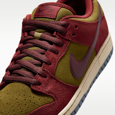 Nike SB Dunk Low Pro Skate Shoes