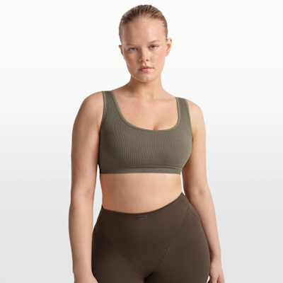 Bralette NikeSKIMS Ribbed Seamless med djup halsringning för kvinnor
