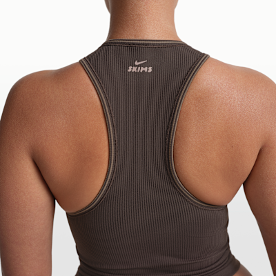 NikeSKIMS Ribbed Seamless Camiseta de tirantes con cuello alto - Mujer