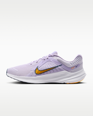 wmns nike quest se