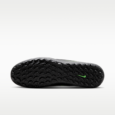 Nike Phantom 6 Low Club Halı Saha Kramponu görsel 2