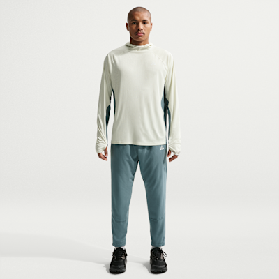 Nike ACG "Solar Chase" Dri-FIT UV Korumalı Kapüşonlu Erkek Arazi Koşusu Üstü görsel 4