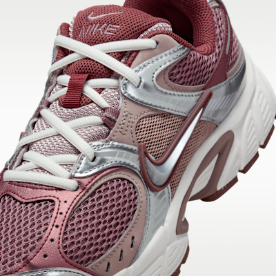 Nike V5 RNR damesschoenen met accenten met reflecterend design