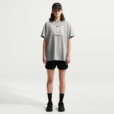 Nike Sportswear Classic Bol Kadın Tişörtü görsel 4
