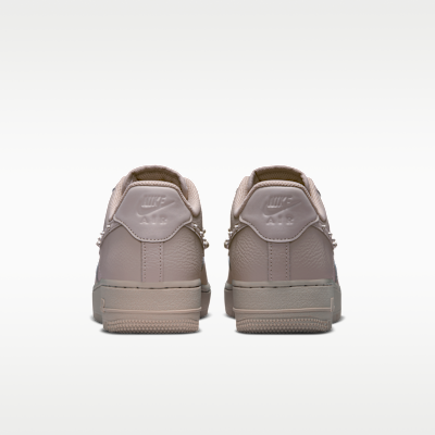 Nike Air Force 1 '07 Kadın Ayakkabısı görsel 6