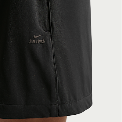 NikeSKIMS Stretch Nylon 13 cm Kadın Antrenman Şortu görsel 6