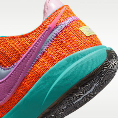 LeBron XX EP Basketball Shoes