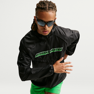 Nike Stride Dri-FIT Erkek Koşu Ceketi görsel 3