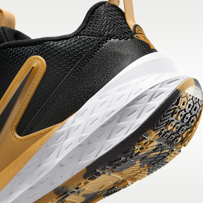 Nike Team Hustle D 12 Older Kids' Basketball Shoes