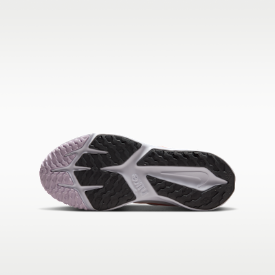 รองเท้าวิ่งโร้ดรันนิ่งเด็กโต Nike Star Runner 4